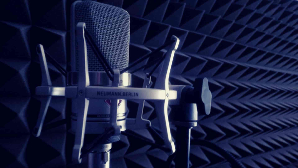 Spanish dubbing. Spanish dubbing voices. Dubbing in Spanish. -