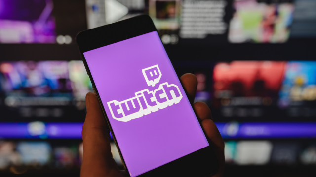 Twitch-Logo auf einem Smartphone
