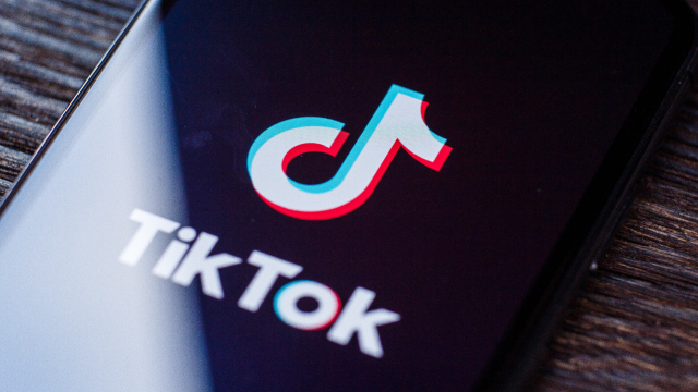 TikTok auf einem Smartphone