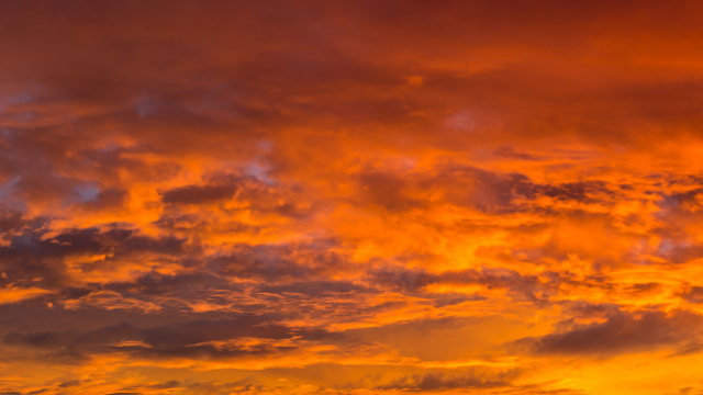 Rote Wolken