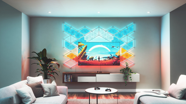 Nanoleaf hinter einem Fernseher