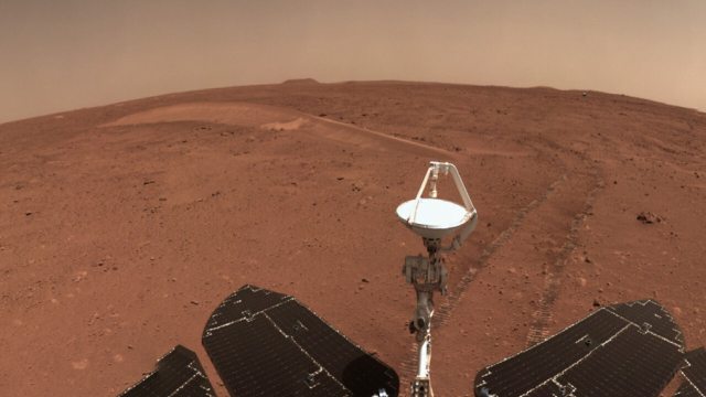 Marslandschaft hinter Rover