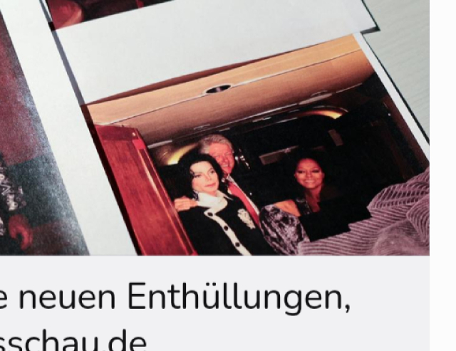 Foto Clintons, Michael Jackson und Diana Ross, das auf eine Gala aufgenommen wurde.