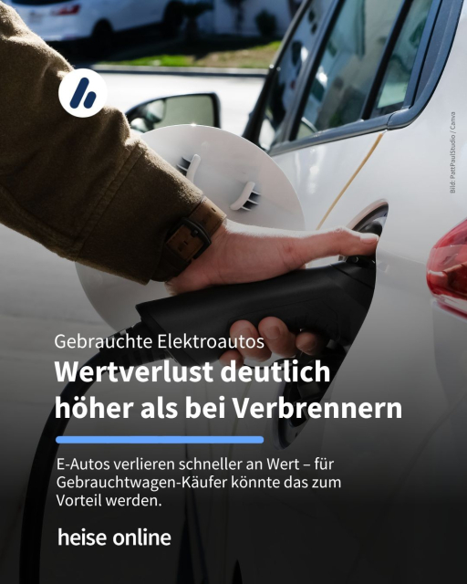 Das Bild zeigt ein Elektroauto welches geladen wird. Im Bild steht: "Gebrauchte Elektroautos
Wertverlust deutlich 
höher als bei Verbrennern" dadrunter steht: "E-Autos verlieren schneller an Wert – für Gebrauchtwagen-Käufer könnte das zum Vorteil werden."